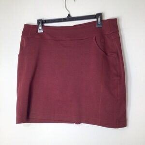 Mountain Hardware skirt women large plum